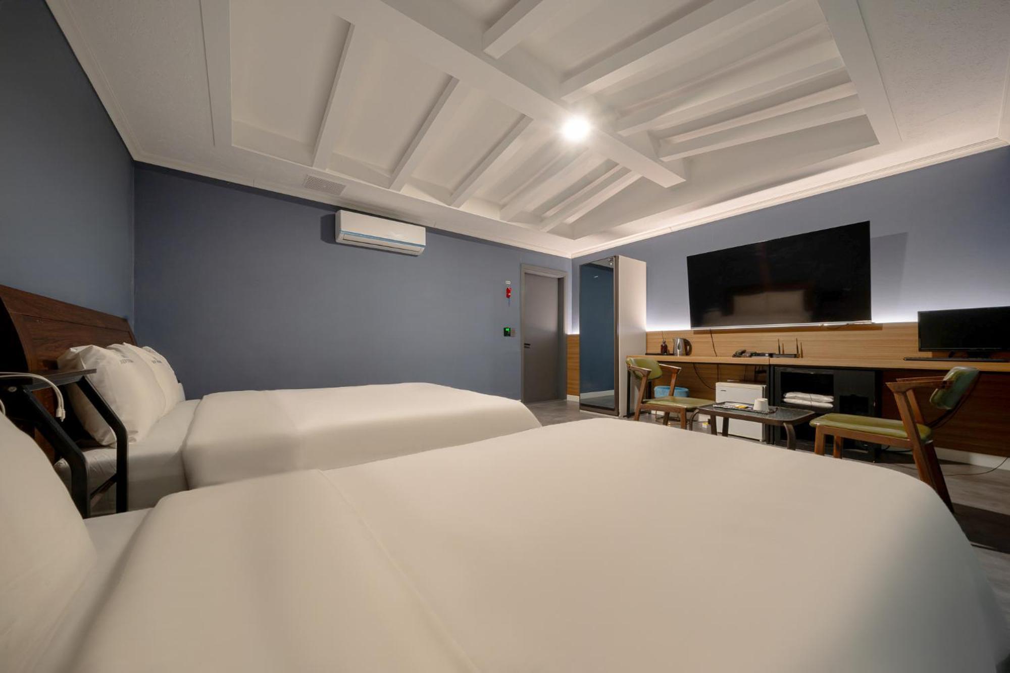 Hotel New Evergreen Mokpo Exteriör bild