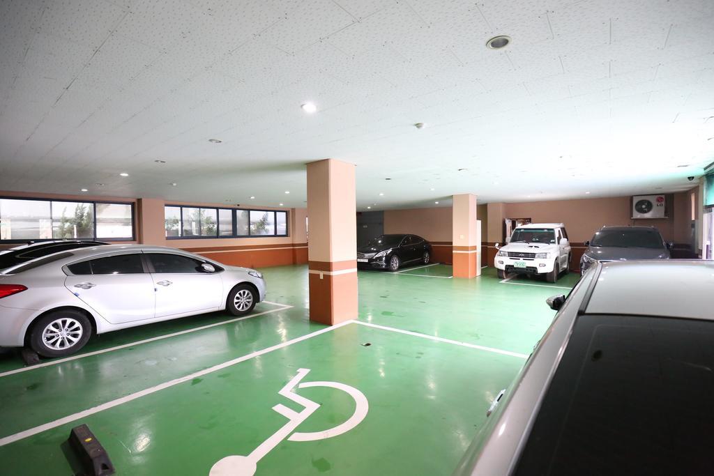 Hotel New Evergreen Mokpo Exteriör bild