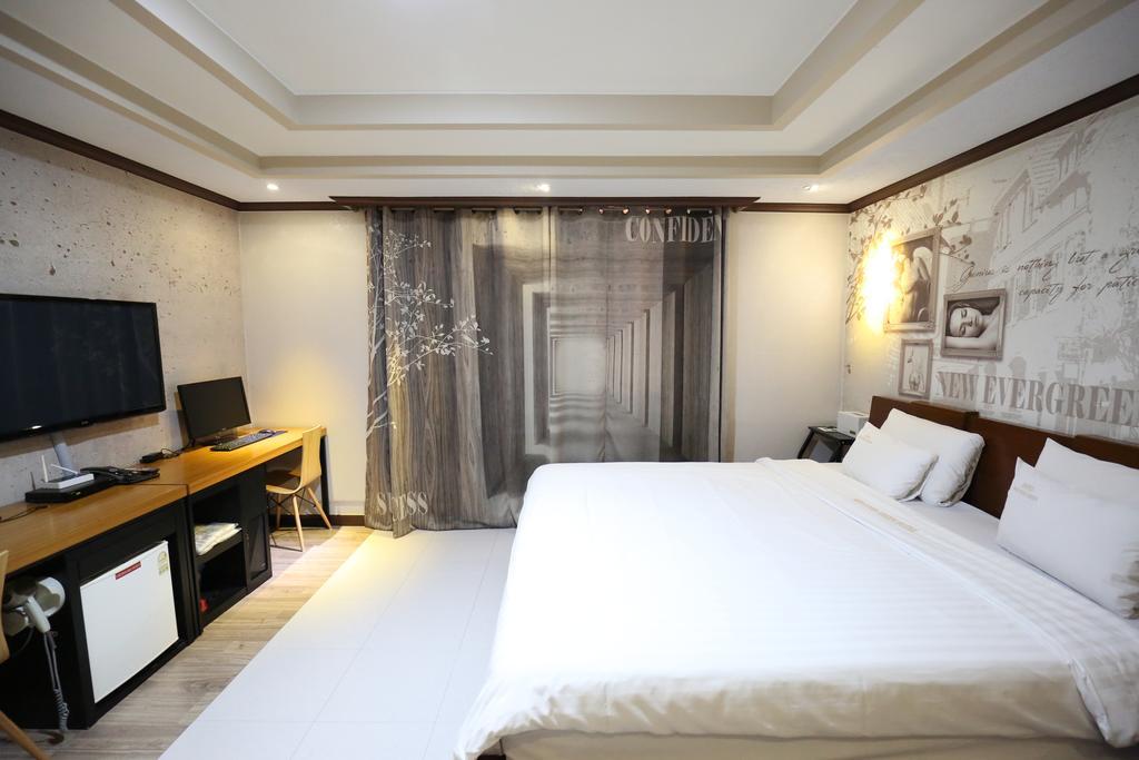 Hotel New Evergreen Mokpo Exteriör bild