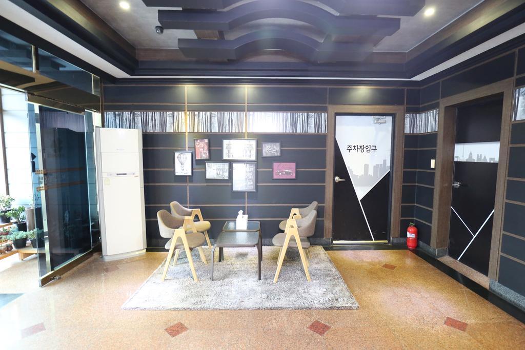Hotel New Evergreen Mokpo Exteriör bild